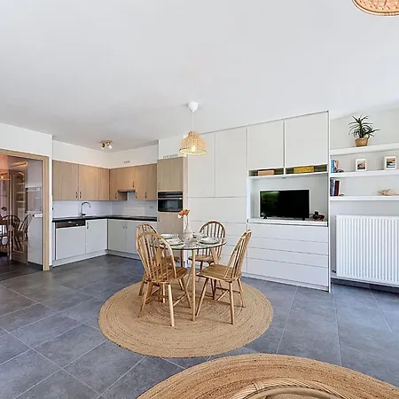 Apartament Petite Oasis With Garden By Interhome